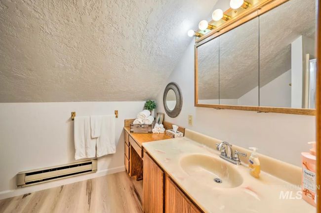 8392 Highway 21, House other with 4 bedrooms, 2 bathrooms and 2 parking in Lowman ID | Image 14