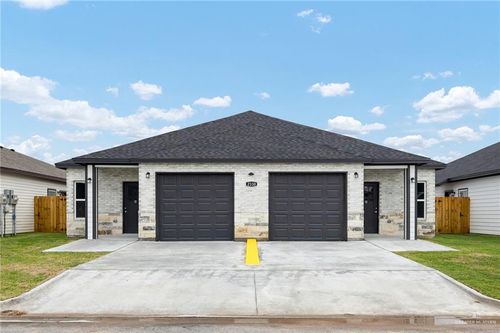 b-2330 N Valley Cir, La Feria, TX, 78559-2122 | Card Image