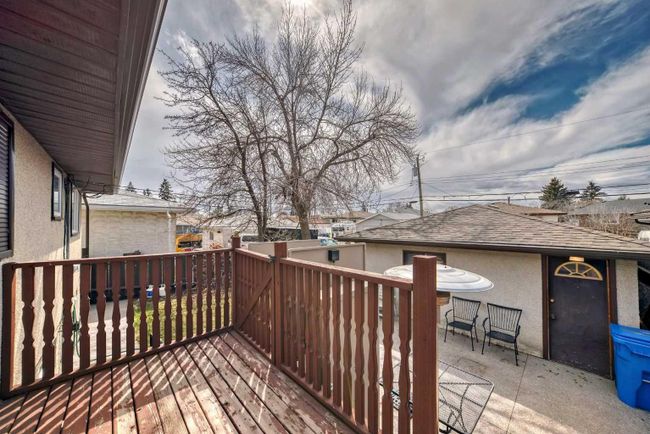 3816 Dover Ridge Drive Se, Home with 3 bedrooms, 1 bathrooms and 2 parking in Calgary AB | Image 34