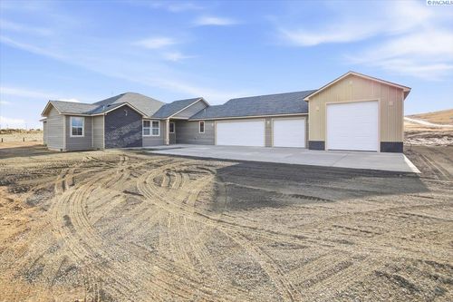 29183 Mammoth Dr, Kennewick, WA, 99338 | Card Image
