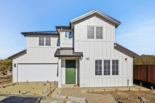 577 Creekside Dr, Half Moon Bay, CA, 94019 | Card Image