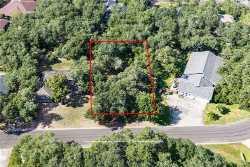 3209 Henderson St, Rockport, TX, 78382-6803 | Card Image