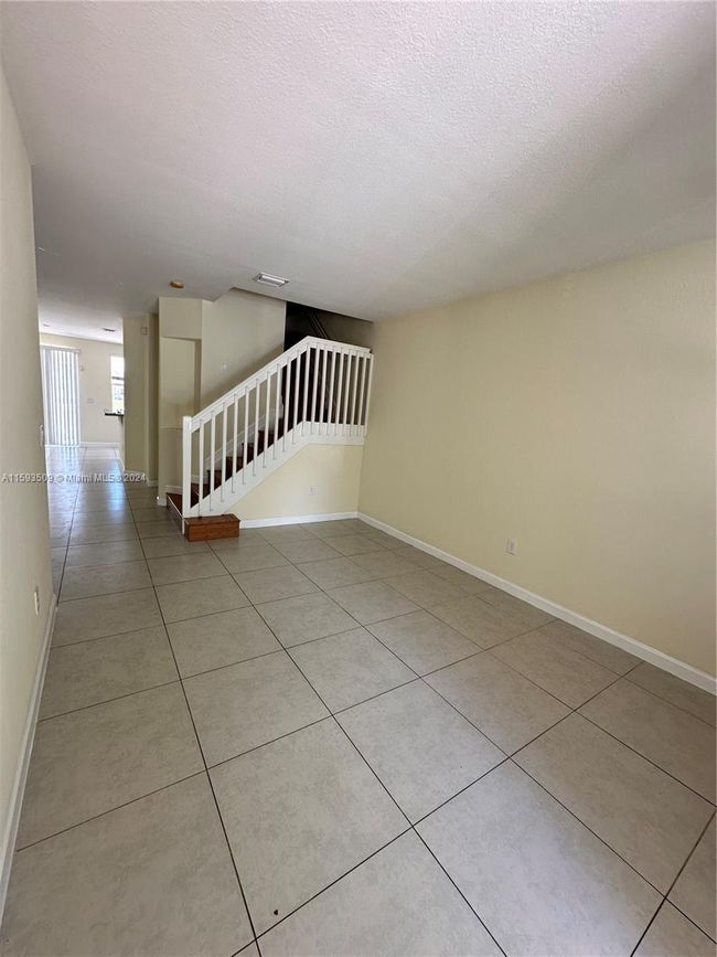 10967 - 10967 Nw 79th St, Townhouse with 4 bedrooms, 2 bathrooms and null parking in Doral FL | Image 20