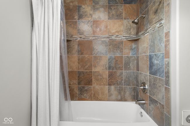 2678 Violet Way, House other with 4 bedrooms, 3 bathrooms and null parking in Columbus IN | Image 45