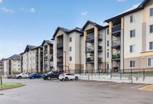 7103-304 Mackenzie Way Sw, Airdrie, AB, T4B3H7 | Card Image
