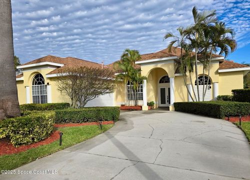 300 Salida Dr, Indian Harbour Beach, FL, 32937-3575 | Card Image