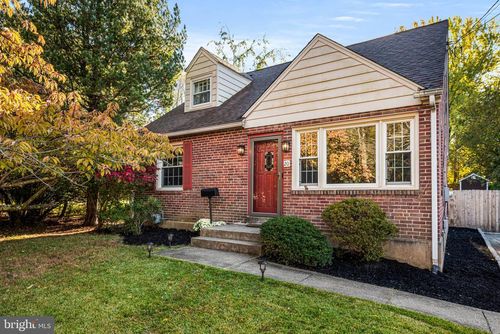 20 Yale Ave, SWARTHMORE, PA, 19081-1607 | Card Image