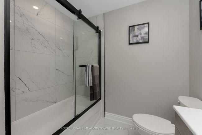 26 Monterey Ave, House other with 4 bedrooms, 2 bathrooms and 3 parking in Brampton ON | Image 16