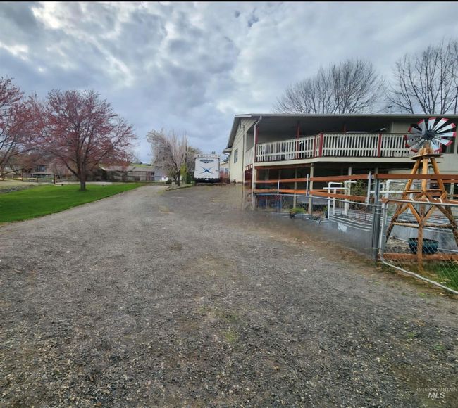 2835 24 Th St, House other with 4 bedrooms, 3 bathrooms and 2 parking in Clarkston WA | Image 5