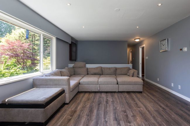 12597 23 Avenue, House other with 6 bedrooms, 3 bathrooms and 6 parking in Surrey BC | Image 8