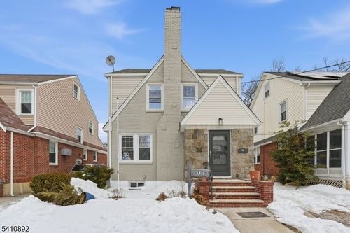 731 Woodland Ave, Roselle Park, NJ, 07204-1740 | Card Image