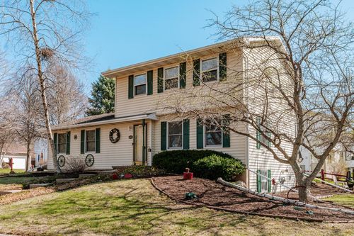 2001 S Thompson Drive, Madison, WI, 53715 | Card Image
