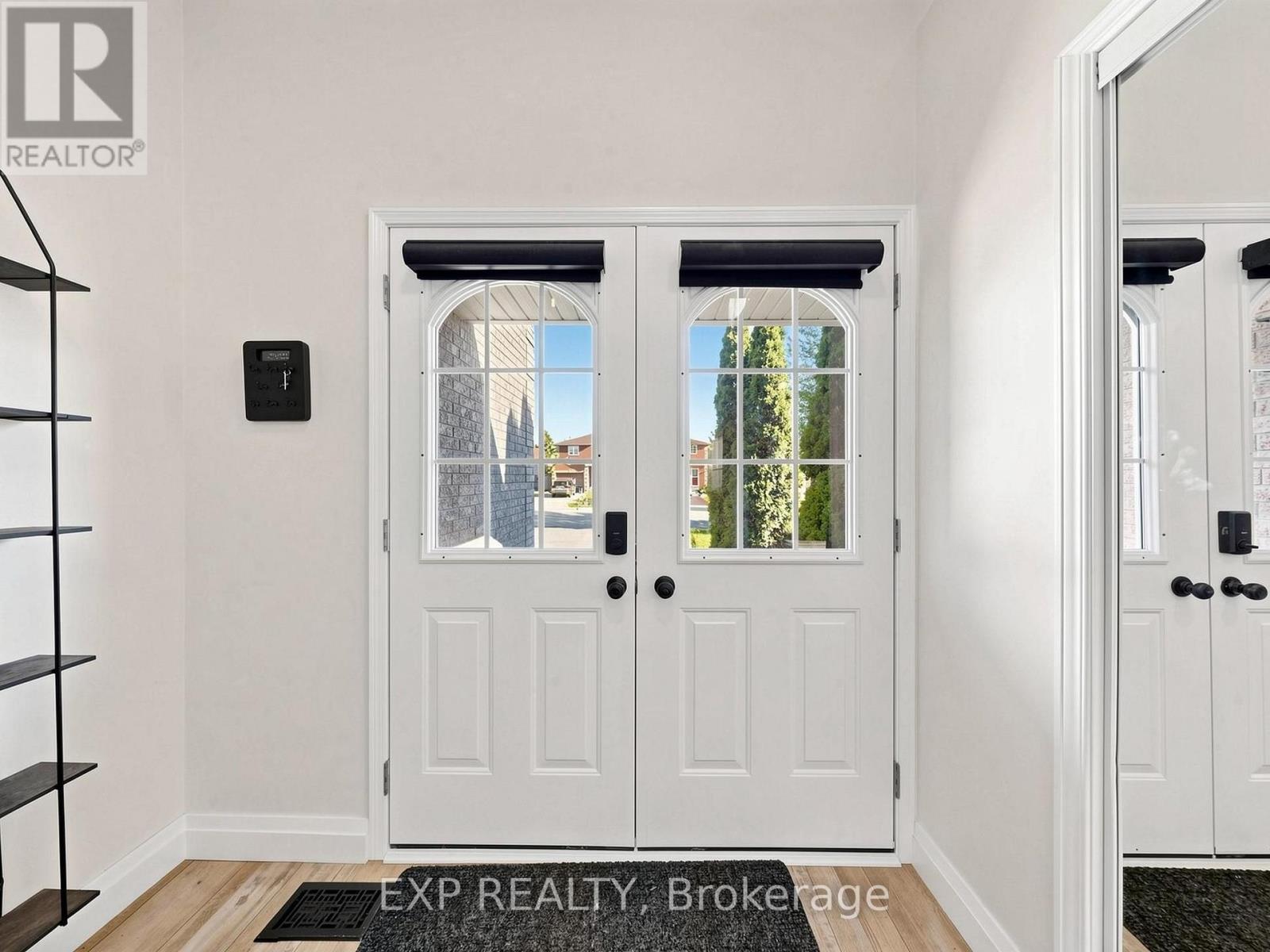 Residential in Barrie (Painswick South) 4