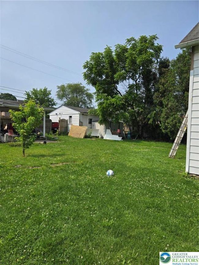 2018 Hanover Ave, House other with 4 bedrooms, 2 bathrooms and null parking in Allentown PA | Image 7