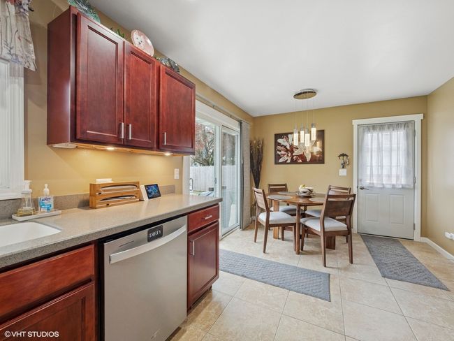 5216 Palm St, House other with 3 bedrooms, 2 bathrooms and 2 parking in Mchenry IL | Image 6