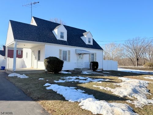 345 N 7th Ave, Manville, NJ, 08835-1217 | Card Image