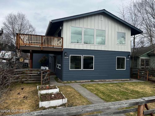 1536 G St, Anchorage, AK, 99501-5032 | Card Image