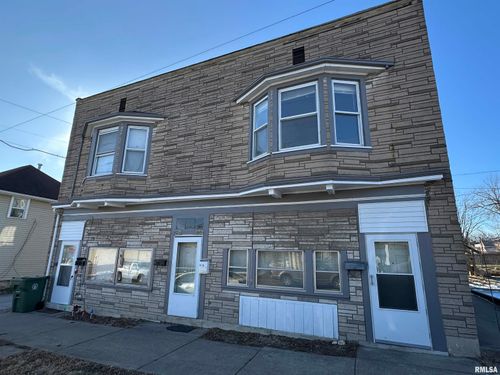 818 - 820 S 8th Street, Quincy, IL, 62301 | Card Image