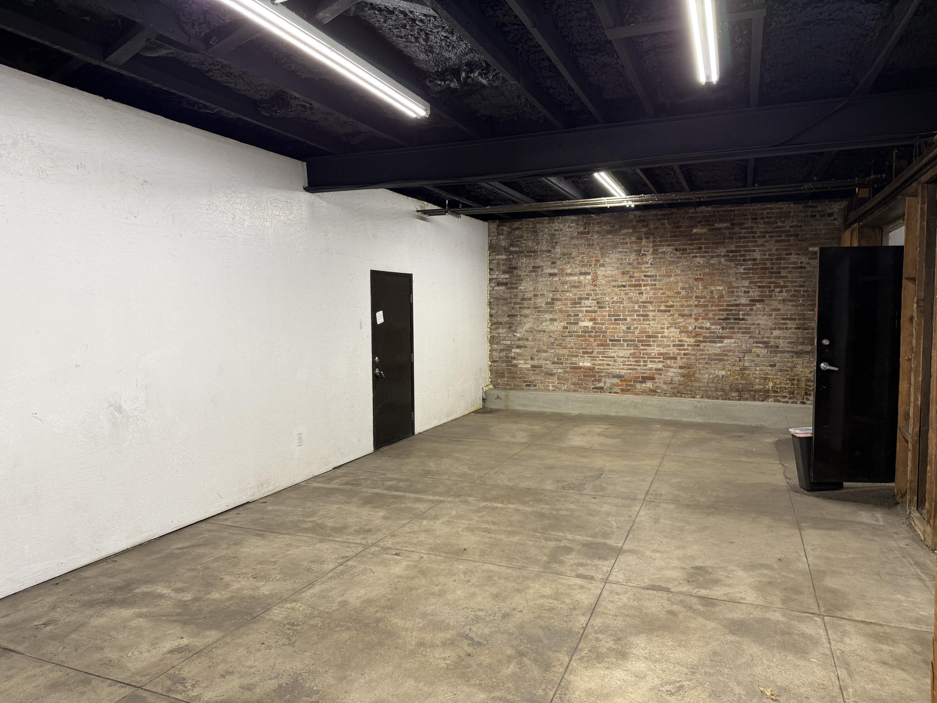 Commercial Lease in Redding 2