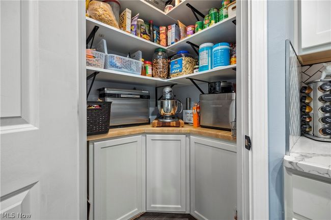 View of pantry | Image 17