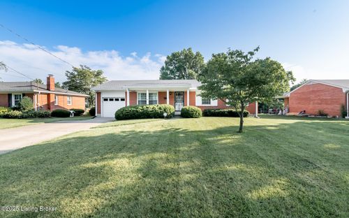6913 Green Manor Dr, Louisville, KY, 40228-1421 | Card Image