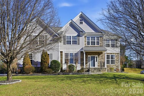 7737 Pleasant Valley Dr, Harrisburg, NC, 28075-6699 | Card Image