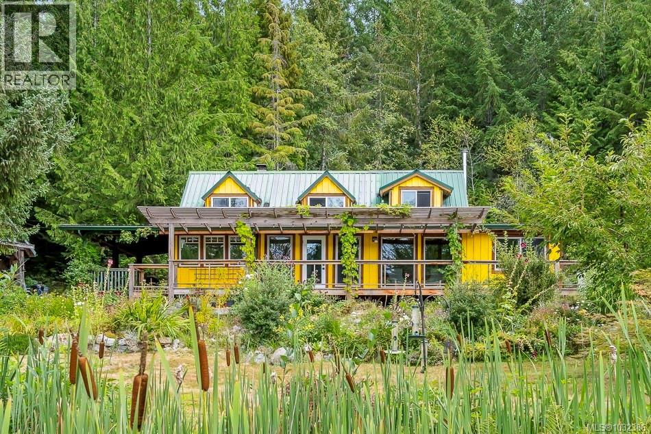 Residential in Cortes Island 4