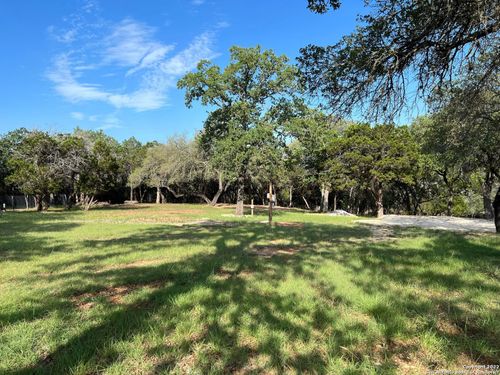 129 Indian Crossing, Pipe Creek, TX, 78063 | Card Image