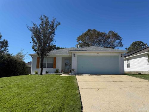 387 Mizzen Ln, Pensacola, FL, 32507-8687 | Card Image