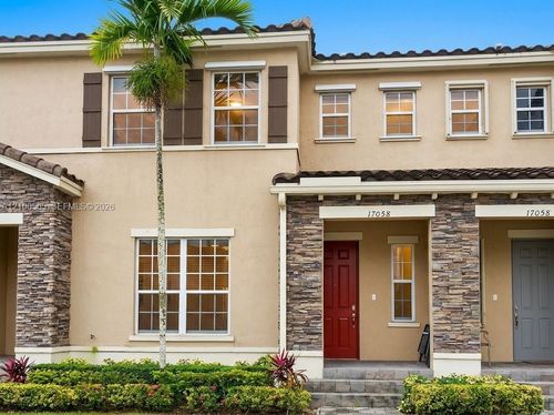 x-17058 Sw 95th Ter, Miami, FL, 33196-4758 | Card Image