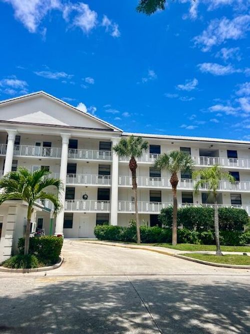 305-3635 Whitehall Dr, West Palm Beach, FL, 33401-1088 | Card Image