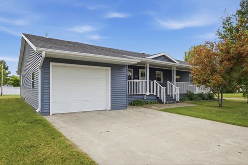 204 4th Ave E, Ada, MN, 56510-1335 | Card Image