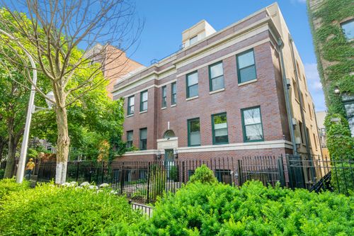 3s-1355 N Mohawk St, Chicago, IL, 60610-1740 | Card Image