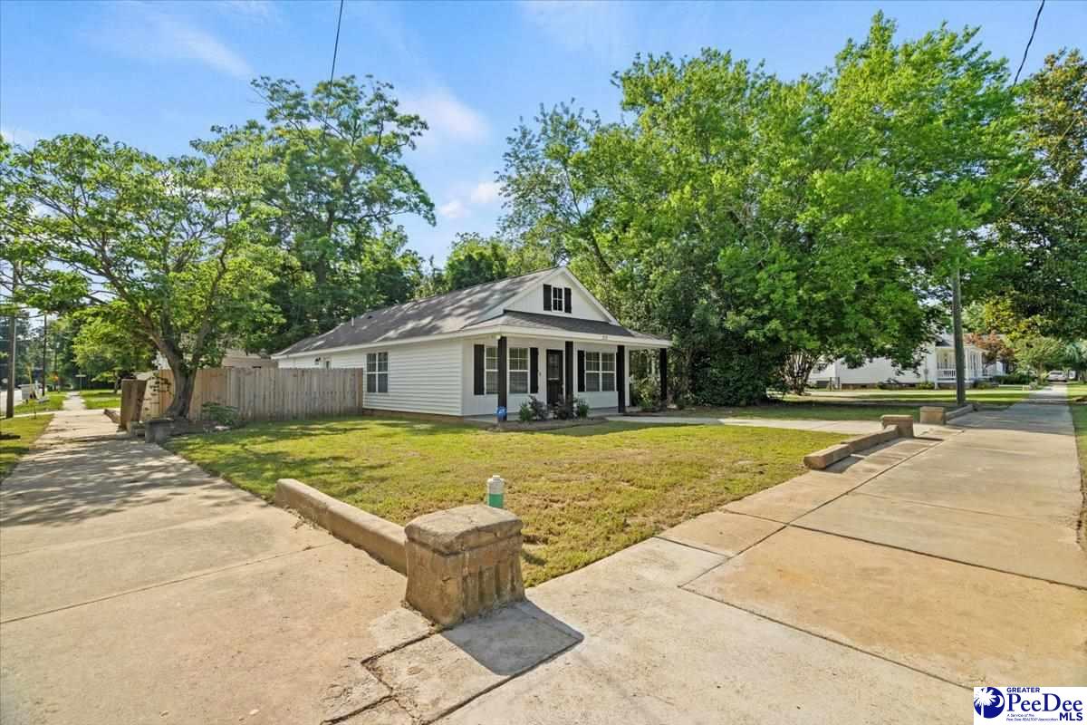 Residential Lease in Florence 3