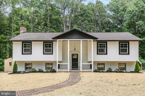 211 Hardwood Ln, FREDERICKSBURG, VA, 22408-2511 | Card Image