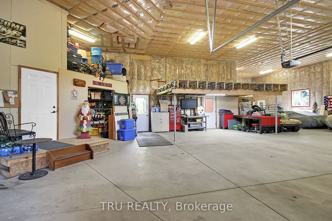 7909 Parkway Rd, House other with 5 bedrooms, 4 bathrooms and 20 parking in Metcalfe ON | Image 42