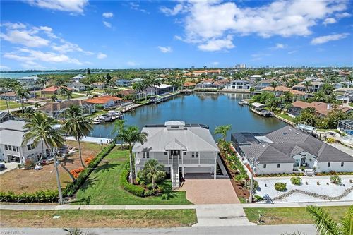 50 N Sunset St, MARCO ISLAND, FL, 34145-4734 | Card Image