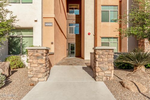 1004-4909 N Woodmere Fairway, Scottsdale, AZ, 85251-1697 | Card Image