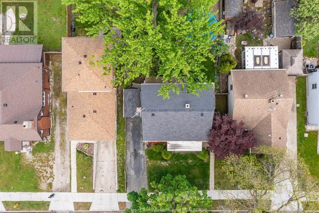 1418 Pillette Rd, House other with 3 bedrooms, 2 bathrooms and null parking in Windsor ON | Image 47