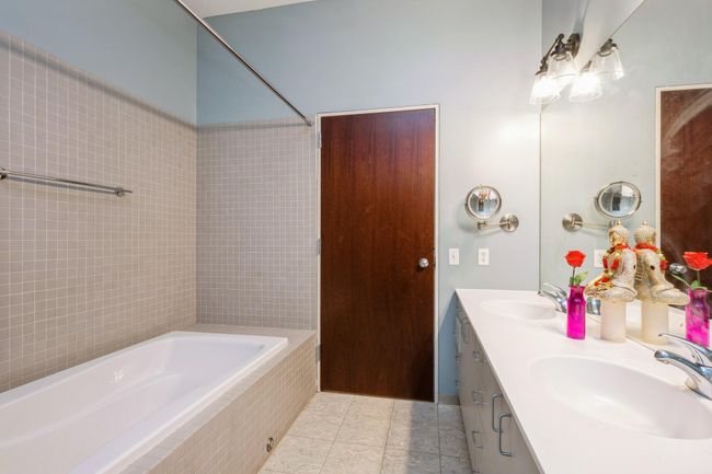 UNIT-217 - 5601 Smetana Dr, Condo with 1 bedrooms, 1 bathrooms and null parking in Minnetonka MN | Image 21