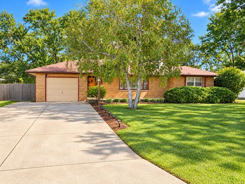 1004 Magnolia Dr, Joliet, IL, 60435-3016 | Card Image