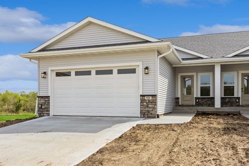 1038 Highland Trail, Solon, IA, 52333 | Card Image