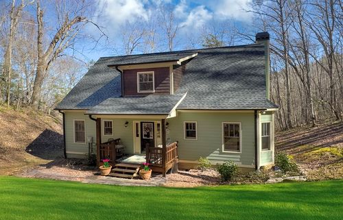 526 Garland Ridge Dr, Hayesville, NC, 28904-0008 | Card Image