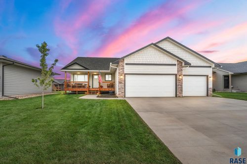 1000 N Juniper St, Lennox, SD, 57039-2389 | Card Image