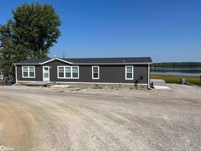 112 Arrowhead Road, Home with 3 bedrooms, 1 bathrooms and null parking in Melrose IA | Image 1