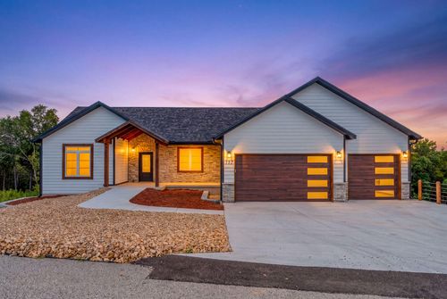 187 Silver Sunset Ln, Kimberling City, MO, 65686 | Card Image