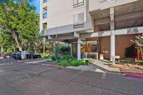 409-440 N Civic Dr, Walnut Creek, CA, 94596 | Card Image