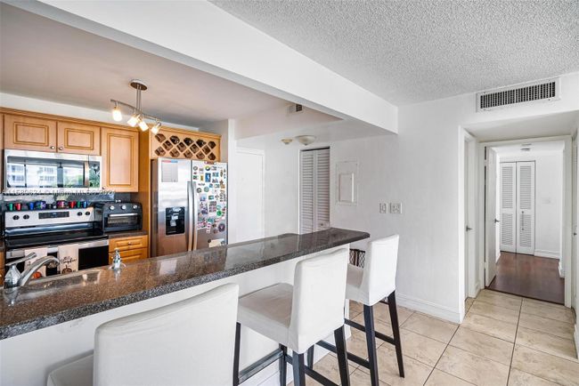 311 - 600 Ne 36th St, Condo with 2 bedrooms, 1 bathrooms and null parking in Miami FL | Image 16