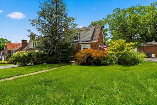 496 Parkview Dr, Pittsburgh, PA, 15243-1963 | Card Image