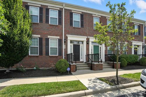 9204 Beacon St, Mason, OH, 45040-7369 | Card Image